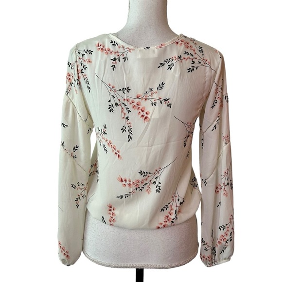 Sienna Sky Faux Wrap Floral Long Sleeve Top SZ XS in White Pink Print Boho NEW - Picture 5 of 7